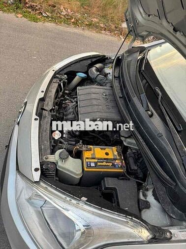 Hyundai i10 2014 Bạc 5 chỗ ban đu