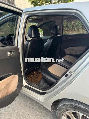 Hyundai i10 2014 Bạc 5 chỗ ban đu