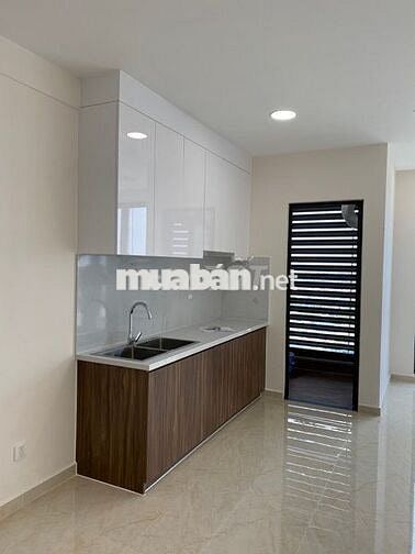 Cho thuê căn hộ mặt tiền Phạm Văn Đồng giá tốt