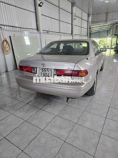 Toyota Camry 2001 Bạc