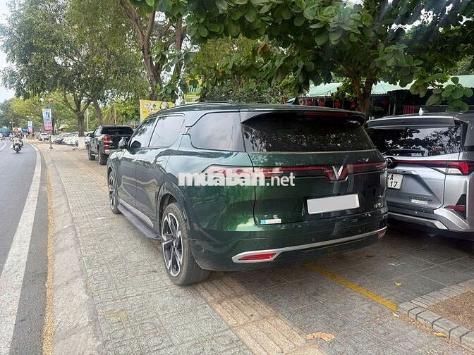 VinFast VF9 Plus 2024 -  Sạc Miễn Phí