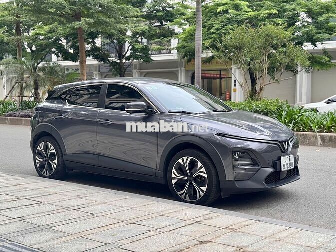 VinFast VF6 Plus 2024