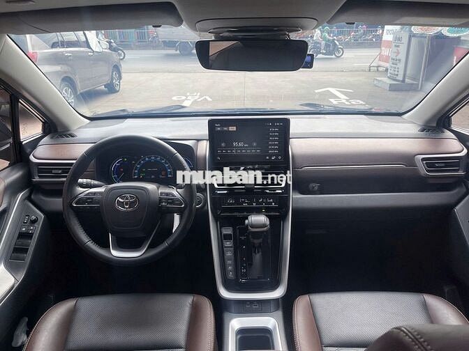 INNOVA CROSS HYBRID 2024 - XĂNG ĐIỆN - GIÁ TL