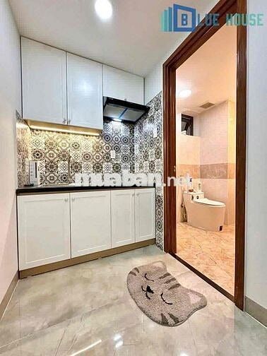 Căn hộ ban công full nội thật ngay góc CMT8 - Phạm Văn Hai - thang máy