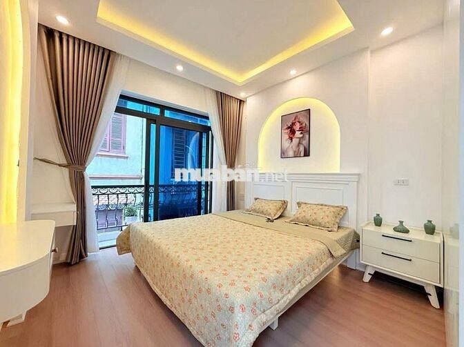 Bán nhà 5t p.Giáp Nhất 45m 5N 4VS lô góc ngõ thông ô tô tránh 10 tỷ