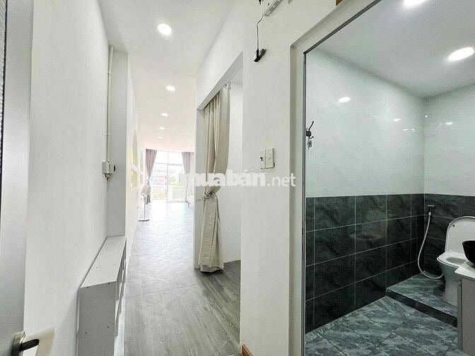 Căn Hộ Bancol Luxury Thang Máy Rộng 50m2 Ngay Vòng Xoay Lý Thái Tổ Q10