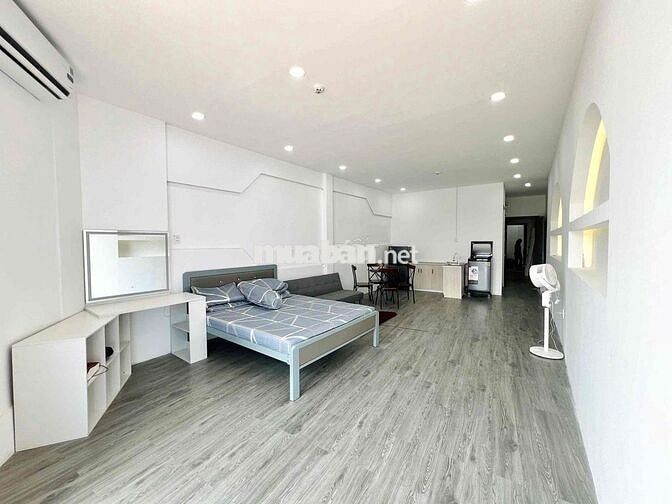 Căn Hộ Bancol Luxury Thang Máy Rộng 50m2 Ngay Vòng Xoay Lý Thái Tổ Q10