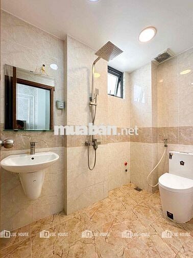 Căn hộ ban công full nội thật ngay góc CMT8 - Phạm Văn Hai - thang máy