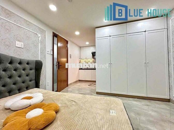 Căn hộ ban công full nội thật ngay góc CMT8 - Phạm Văn Hai - thang máy