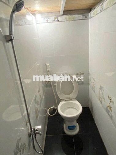 Phòng cho thuê có cửa sổ trời giá rẻ đầu đường Lê Đức Thọ - thông DQH
