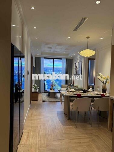 SUẤT NGOẠI GIAO CĂN 2PN2WC 68m2 view hồ bơi giá bán 3,8 tỷ ký HĐMB CĐT