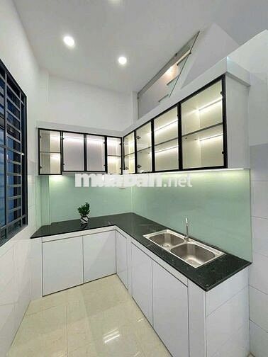 Hẻm Ô Tô Ngay Nguyễn Văn Luông Quận 6. 3 Tầng 4PN. 4mX9m. chỉ 5.29 tỷ