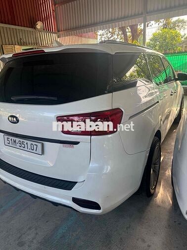 Kia Sedona 2018 STD Trắng