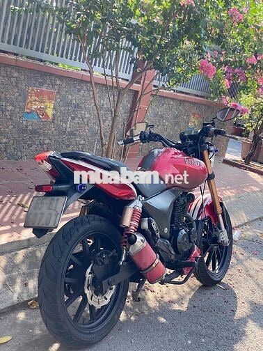 Benelli 150 màu Đỏ