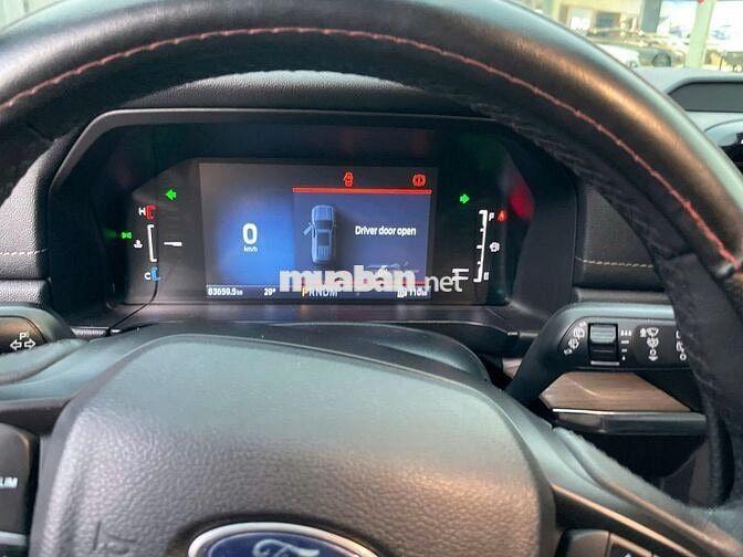 FORD EVEREST TITANIUM 1 CẦU 2022 – NỘI THẤT NÂU