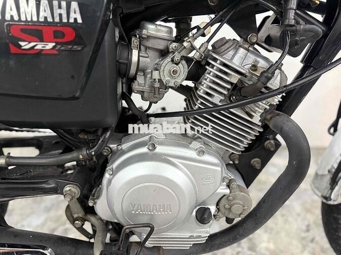 Yamaha YB125SP màu Trắng