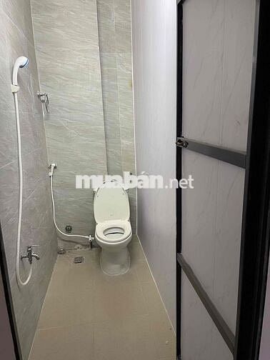 nhà mặt tiền 1mb + 10p, 10wc siêu rẻ