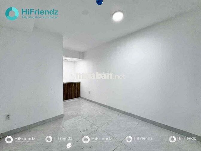 STUDIO BAN CÔNG ĐỐI DIỆN VẠN PHÚC CITY