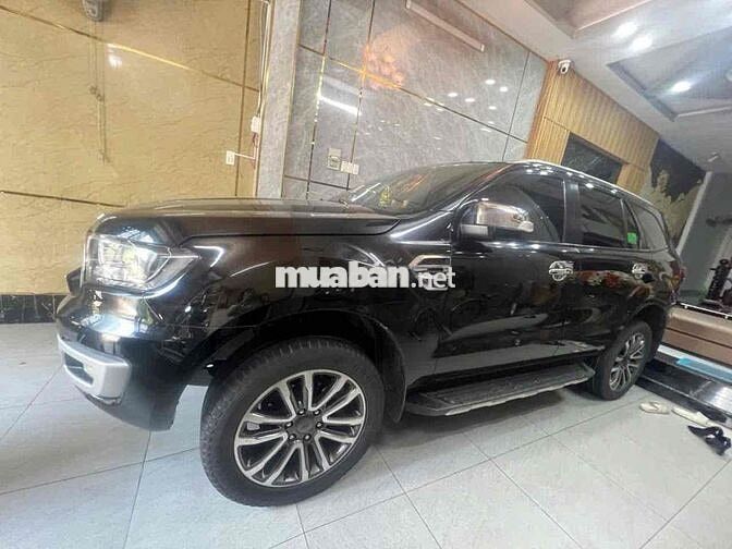 Ford Everest Titanium 2020 73333 km Đen