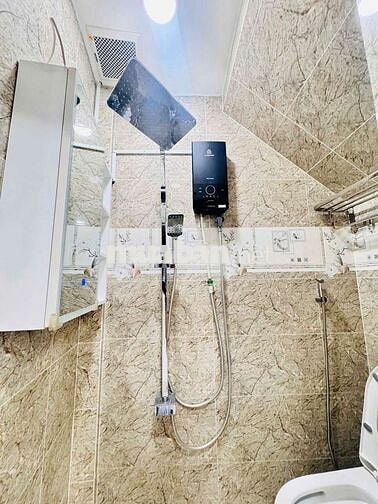 Nhà Cần bán gấp , Vị trí đẹp mặt bằng kinh doanh, sổ hồng riêng 