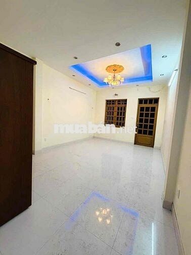 CHO THUÊ NHÀ MẶT TIỀN -5 PHÒNG MỖI PHÒNG ĐỀU CÓ TOLET RIÊNG-QUẬN 6