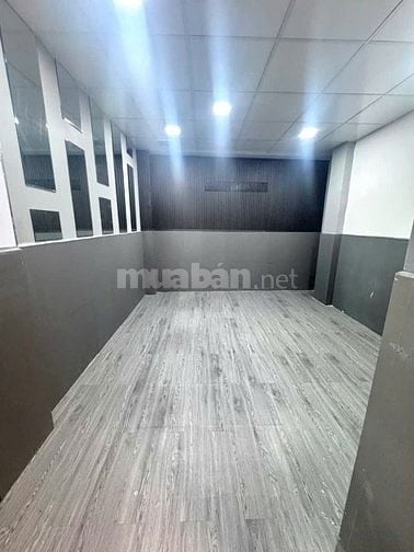 CHO THUÊ NHÀ MT 5M HUYỀN QUANG, P.TÂN ĐỊNH, Q.1 22TR