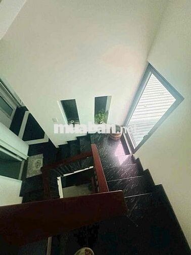 💎 💎 💎 NHÀ GẦN SÂN BAY TRỆT LỬNG LẦU 4,5❌18M CÓ THANG MÁY HẺM XE HƠI