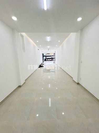 CHO THUÊ NHÀ MT 5M HUYỀN QUANG, P.TÂN ĐỊNH, Q.1 22TR