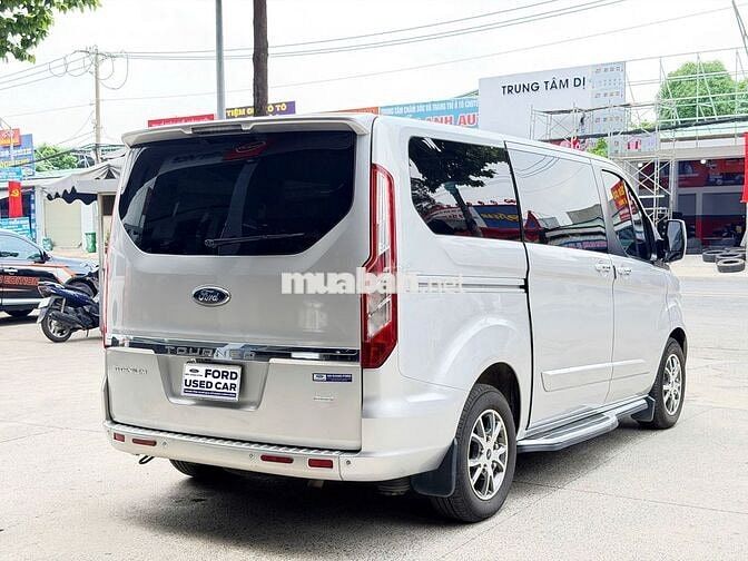 Ford Tourneo Titanium 2019 Bạc