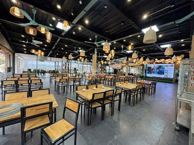 Cho thuê nhà mặt phố Xuân Thủy, Cầu Giấy: 450m2, giá cực rẻ chỉ 95tr