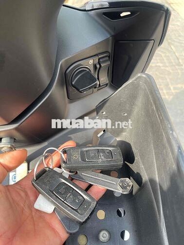Honda Winner V3 2023 Trắng đen e đứng tên bao kí