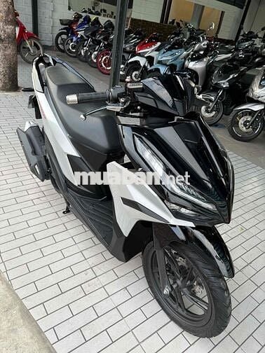 Honda Vario 125 2024 Bạc