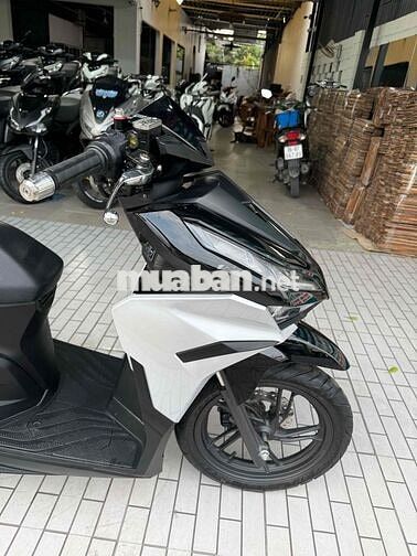 Honda Vario 125 2024 Bạc
