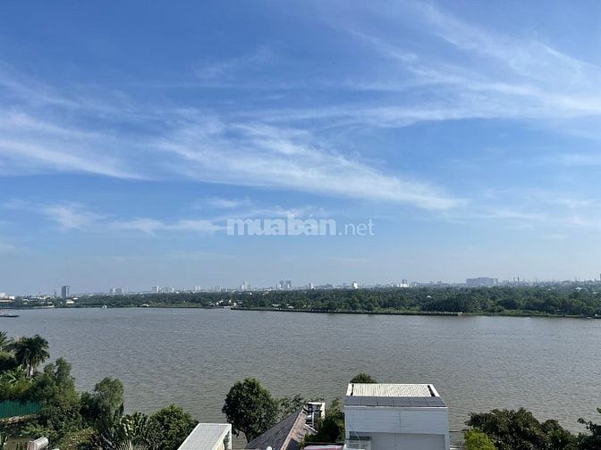 Bán căn hộ dịch vụ 244m2, 118 tỷ, đường số 1, Thảo Điền, Q2, view đẹp,