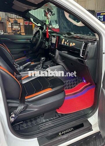 Ford Ranger XLS 4x2 STD Trắng 60.000km