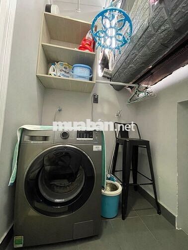 VIEW MẶT TIỀN NGUYỄN TRÃI QUẬN 5 - 5 PHÒNG NGỦ ĐẸP Ở LIỀN - CHỈ 15TR