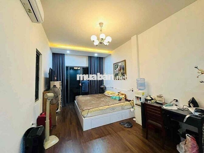 Hiếm Phố Quan Nhân, nhà đẹp ở luôn, full nội thất, cách oto tránh 10m,