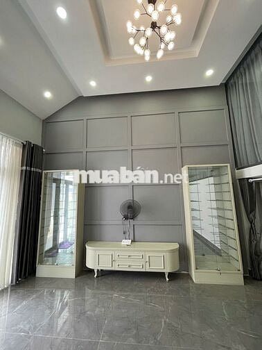 VIEW MẶT TIỀN NGUYỄN TRÃI QUẬN 5 - 5 PHÒNG NGỦ ĐẸP Ở LIỀN - CHỈ 15TR