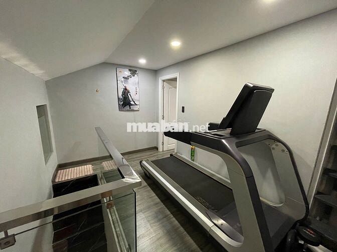VIEW MẶT TIỀN NGUYỄN TRÃI QUẬN 5 - 5 PHÒNG NGỦ ĐẸP Ở LIỀN - CHỈ 15TR