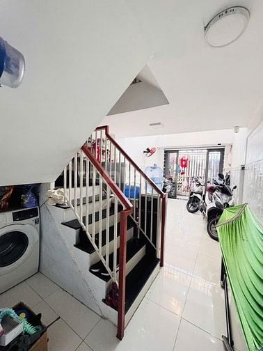 MT HẺM KD 8M LẠC LONG QUÂN Q11  - 39M2 4 TẦNG  CHỈ HƠN 7 TỶ TL