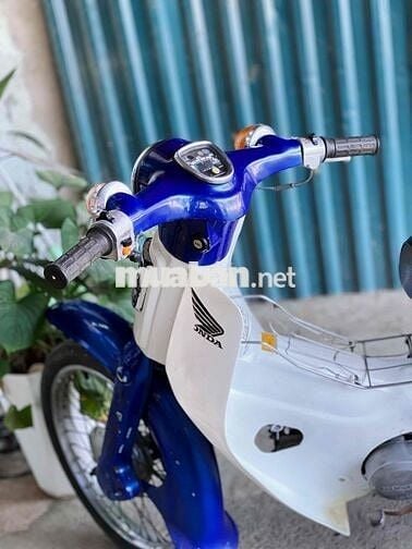 cần bán xe do gia đình không dùng tới