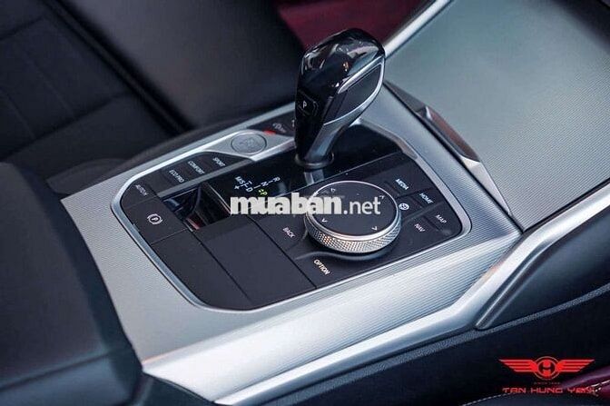 🏁 BMW 320i , sản xuất 2021  Lăn bánh mới 6v Km ,