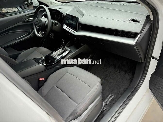 MG MG5 STD Sedan C giá hạng B