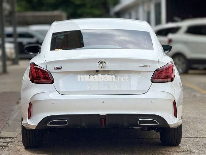 MG MG5 STD Sedan C giá hạng B