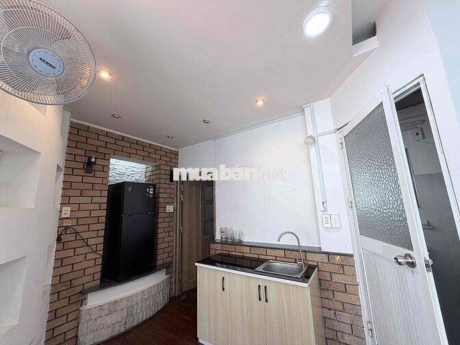 Tân Định Q1 - phòng 25m2 ánh sáng tự nhiên 2 cửa sổ lớn