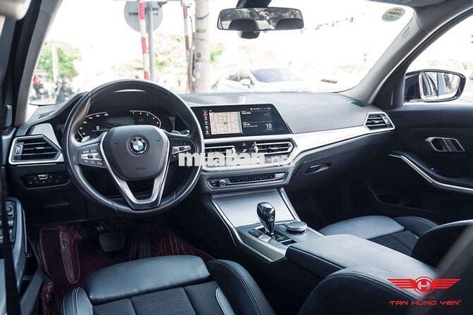 🏁 BMW 320i , sản xuất 2021  Lăn bánh mới 6v Km ,