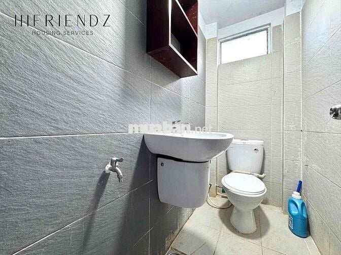Cho thuê phòg giá rẻ Nguyễn Thị Tần kế chợ Rạch Ôg