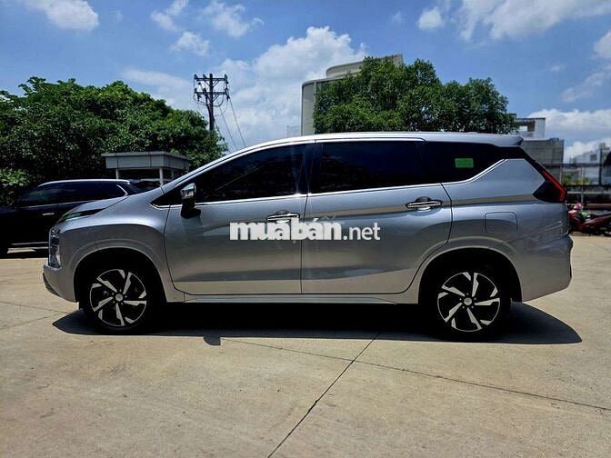 Mitsubishi Xpander Premium 2022 ODO 4v9 [trả góp]