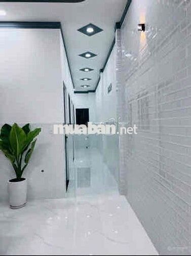 Anh Trường chính chủ cần bán gấp nhà quận 8. Sổ hồng riêng