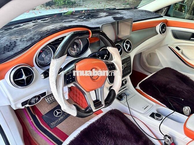 Mercedes-Benz CLA250 4Matic 2014 Trắng